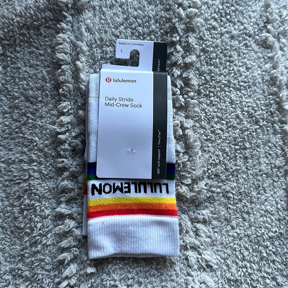 lululemon socks
